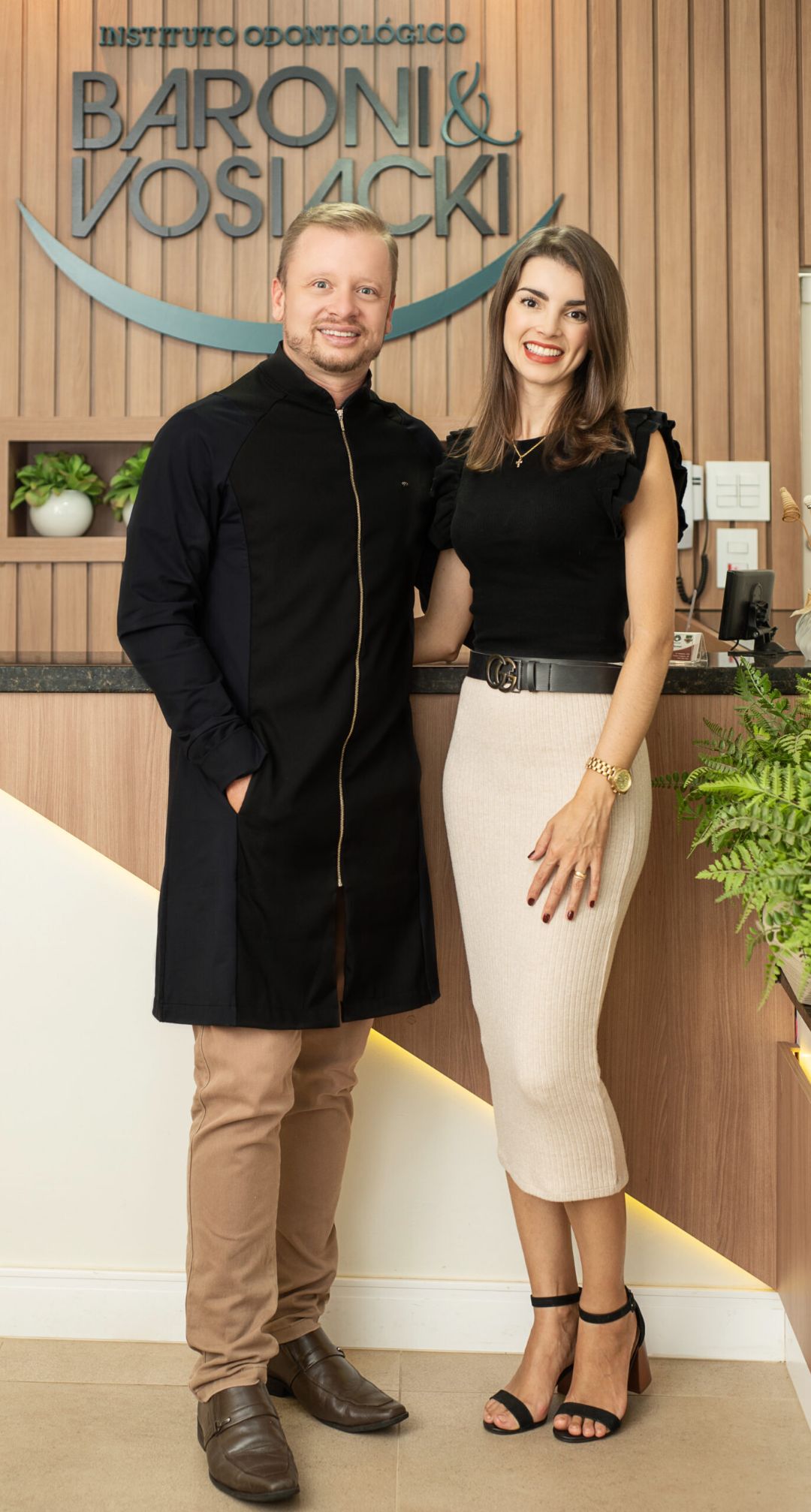 Dr Rodrigo Vosiacki e Dra Daniela Baroni Instituto BV Odonto Limeira mobile - BV Odonto - BV Odonto Dr. Rodrigo Vosiacki Rossi e Dra. Daniela Baroni no Instituto BV Odonto, Centro de Limeira